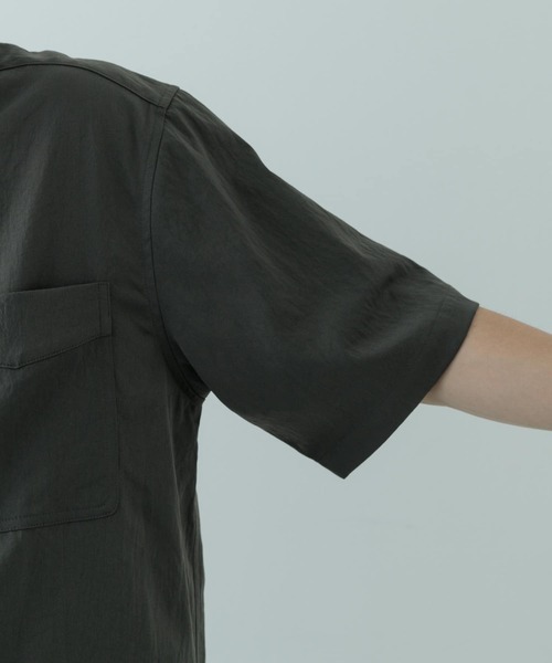 ITEMS URBANRESEARCH(アイテムズ アーバンリサーチ)の「ユーティリティ ショートスリーブシャツ(シャツ/ブラウス・メンズ・カーキ/ブラウン系その他/ダークグレー・LARGE/MEDIUM)」の20枚目の写真