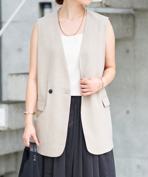 un dix cors（アンディコール）の「《レイヤードするだけでこなれ感》ジレベスト（ベスト・レディース・ベージュ/ネイビー・FREE）」の3枚目の写真