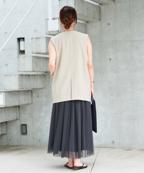 un dix cors（アンディコール）の「《レイヤードするだけでこなれ感》ジレベスト（ベスト・レディース・ベージュ/ネイビー・FREE）」の10枚目の写真