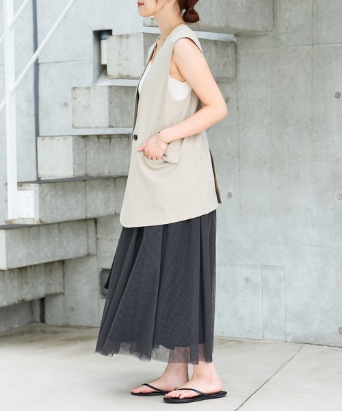 un dix cors（アンディコール）の「《レイヤードするだけでこなれ感》ジレベスト（ベスト・レディース・ベージュ/ネイビー・FREE）」の9枚目の写真