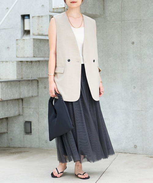 un dix cors（アンディコール）の「《レイヤードするだけでこなれ感》ジレベスト（ベスト・レディース・ベージュ/ネイビー・FREE）」の8枚目の写真