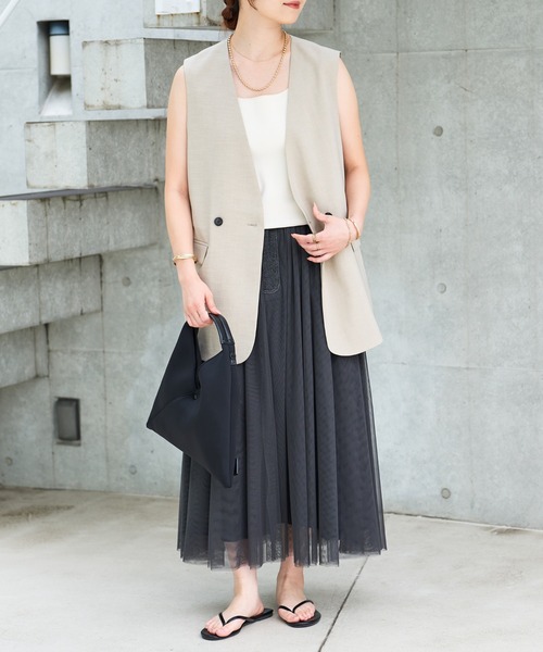 un dix cors（アンディコール）の「《レイヤードするだけでこなれ感》ジレベスト（ベスト・レディース・ベージュ/ネイビー・FREE）」の11枚目の写真