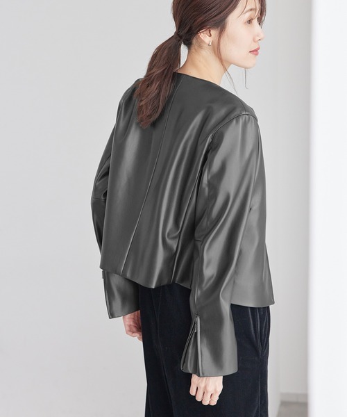 ROPE' PICNIC（ロペピクニック）の「シンセティックレザーノーカラージャケット（ノーカラージャケット・レディース・ベージュ系その他/ブラック/ブラウン・40/38）」の10枚目の写真