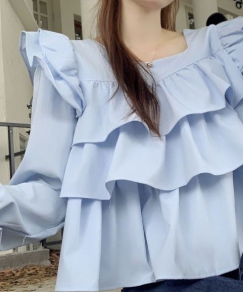 deux amour（ドゥーザムール）の「フリルティアードスクエアネックバックリボンブラウス（Tシャツ/カットソー・レディース・ホワイト/ブラック/アイボリー/ブルー・FREE）」の18枚目の写真