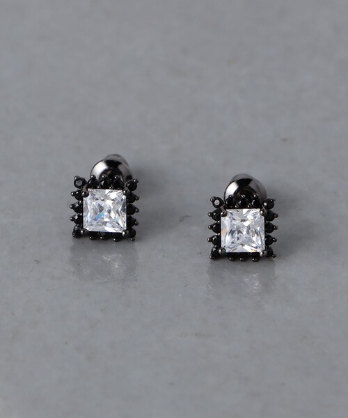 SQ キュービックジルコニア BK ピアス