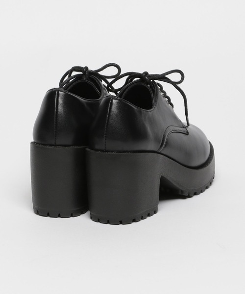 repipi armario（レピピ アルマリオ）の「PUレースアップシューズ（ローファー・キッズ・アイボリー/ブラック/ブラック系その他・SMALL/MEDIUM/LARGE）」の16枚目の写真