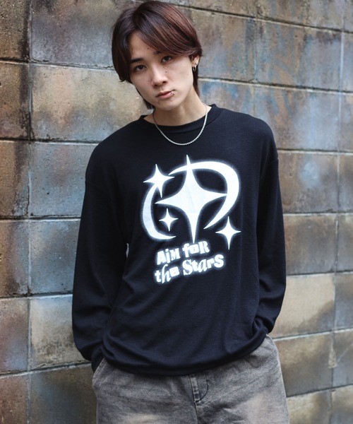 SPINNS（スピンズ）の「グランジ/ロンT感覚で着れる！ニットソー スター（ニット/セーター・メンズ・チャコール/ブルー/オフホワイト/ブラック・ONESIZE）」の5枚目の写真