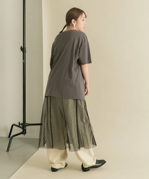 KBF(ケイビーエフ)の「シアープリントBIG TEE(Tシャツ/カットソー・レディース・オフホワイト/チャコールグレー/ベージュ・ONE)」の13枚目の写真