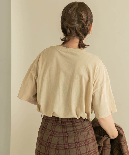 KBF(ケイビーエフ)の「シアープリントBIG TEE(Tシャツ/カットソー・レディース・オフホワイト/チャコールグレー/ベージュ・ONE)」の18枚目の写真