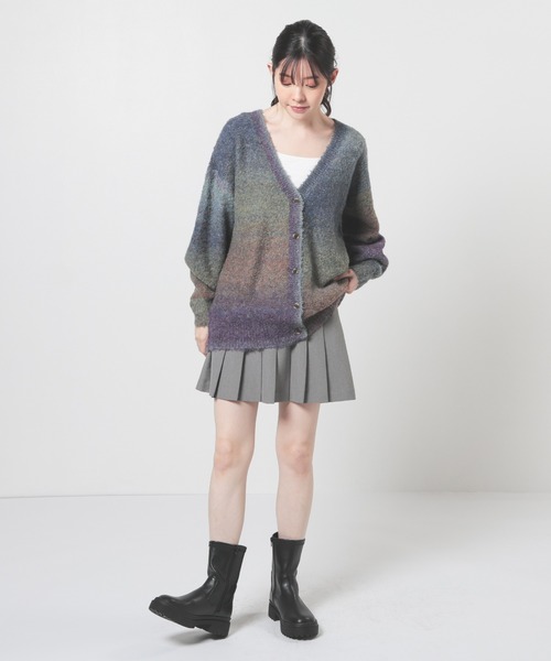 Honeys（ハニーズ）の「グラデーションＶカーデ（カーディガン/ボレロ・レディース・ブルー系/イエロー系/ブラウン系/パープル系/グレー系・S/M/L/LL）」の10枚目の写真