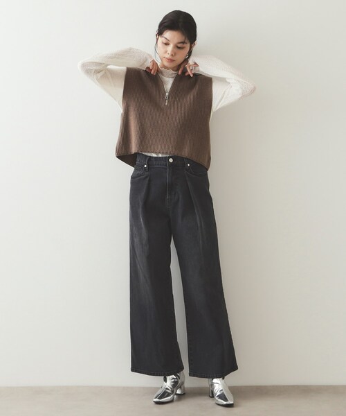 OPAQUE.CLIP(オペークドットクリップ)の「◆シアーレースハイネックトップス【洗濯機洗い可】(Tシャツ/カットソー・レディース・ホワイト/ブラック/ダークグレー・40/38/42)」の5枚目の写真