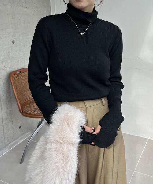 CAPRICIEUX LE'MAGE（カプリシューレマージュ）の「ハイネックリブプルオーバー（ニット/セーター・レディース・ホワイト/ブラック/グレイッシュベージュ/アイボリー・FREE）」の3枚目の写真