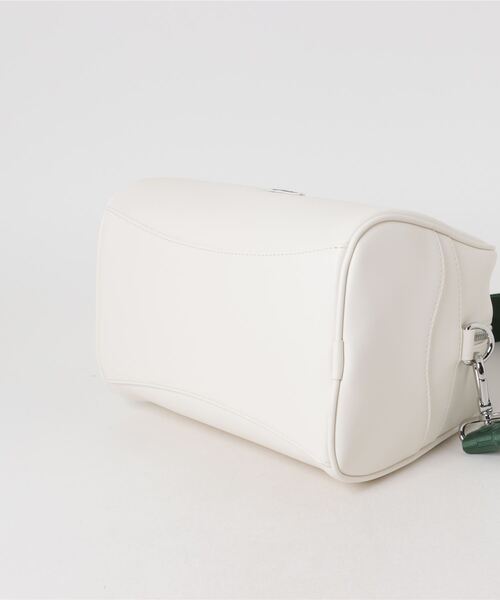 LACOSTE(ラコステ)の「《LACOSTE》LORA SEASONAL SQUARE TOP HANDLE BAG(ボディバッグ/ウエストポーチ・レディース・アイボリー・フリー)」の3枚目の写真