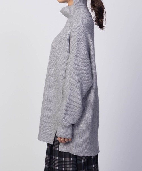 HusHusH（ハッシュアッシュ）の「HusHusH ハイネックニットプルオーバー（ニット/セーター・レディース・ネイビー/レッド/グレー・M/L）」の6枚目の写真