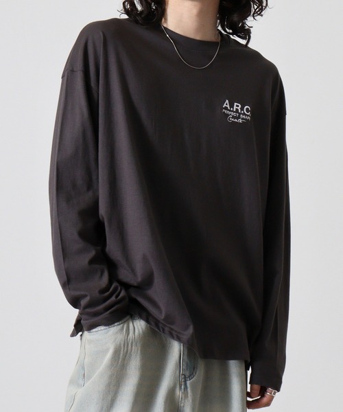 FUNALIVE（ファンアライブ）の「ワイドシルエット刺繍ロングスリーブTシャツ（Tシャツ/カットソー・メンズ・ホワイト/ホワイト系その他3/ライトブラック/モカ/スミクロ/ブラック/ブラック系その他2/ブラウン系/サックスブルー/ダークグリーン/ホワイト系その他2/ブラック系その他3・M/L/LL）」の19枚目の写真