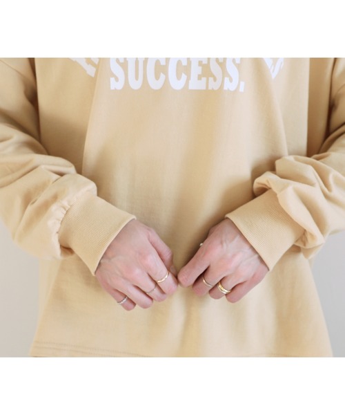 reca(レカ)の「大人のルーズロゴTシャツ(Tシャツ/カットソー・レディース・オートミール/チャコールグレー×ブラック/クリーム/チャコールグレー・FREE)」の10枚目の写真