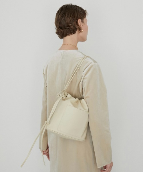 LA PEAU DE GEM】GEM KNOT DRAWSTING LEATHER BAG（ショルダーバッグ