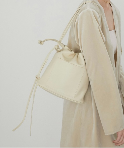 セール】【LA PEAU DE GEM】GEM KNOT DRAWSTING LEATHER BAG