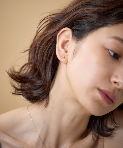 ete bijoux（エテビジュー）の「[トーン] K18RBG SV925 ダイヤモンド ピアス ファビュラス（ピアス（両耳用）・レディース・ブラウン・FREE）」の4枚目の写真