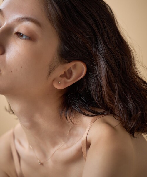 ete bijoux（エテビジュー）の「[トーン] K18RBG SV925 ダイヤモンド ピアス ファビュラス（ピアス（両耳用）・レディース・ブラウン・FREE）」の5枚目の写真