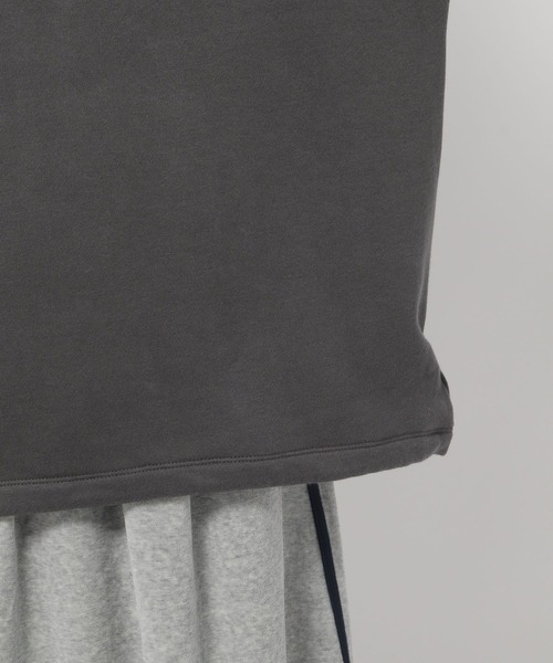 niko and...（ニコアンド）の「スーベニアハーフZIPプルオーバー（スウェット・レディース・グレー/ナチュラル/チャコール・MEDIUM/LARGE）」の19枚目の写真