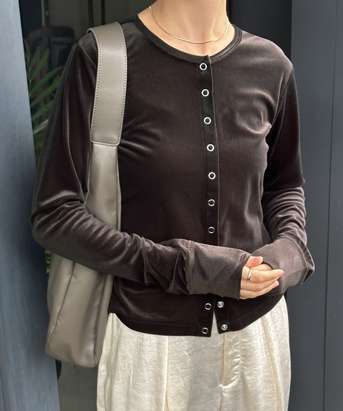 select MOCA(セレクトモカ)の「ベロアカーディガン(カーディガン/ボレロ・レディース・チャコールグレー/ブルー/アイボリー/ブラック・FREE)」の15枚目の写真