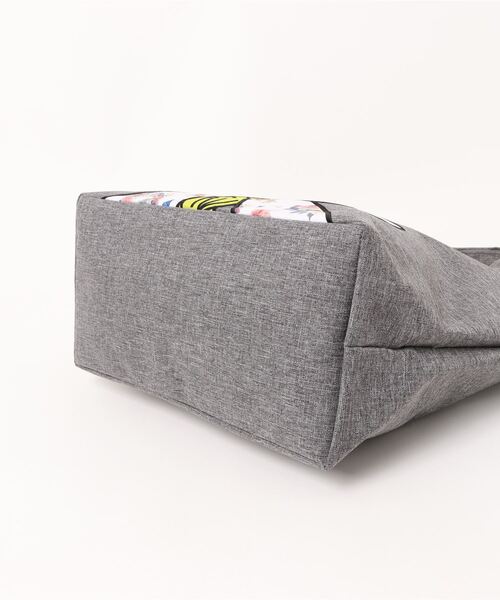 ScoLar(スカラー)の「643444:リボンの女性の後ろ姿 ポリキャントートバッグ(トートバッグ・レディース・グレー/グリーン/レッド・FREE)」の19枚目の写真