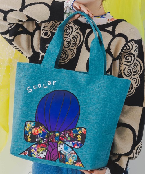 ScoLar(スカラー)の「643444:リボンの女性の後ろ姿 ポリキャントートバッグ(トートバッグ・レディース・グレー/グリーン/レッド・FREE)」の7枚目の写真