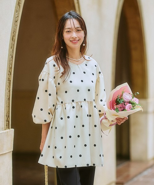 nissen(ニッセン)の「ドットペプラムブラウス(シャツ/ブラウス・レディース・ベージュ系/ブラック系・S/M/L/LL)」の2枚目の写真