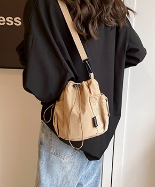 Per sist ence（パーシエンス）の「ナイロン巾着ショルダーバッグ（ショルダーバッグ・レディース・ベージュ/パープル/ブルー/ブラック/カーキ・FREE）」の18枚目の写真