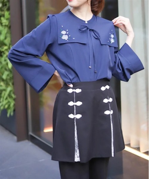 バラ刺繍襟ブラウス[品番：IGAW0001915]｜axes femme