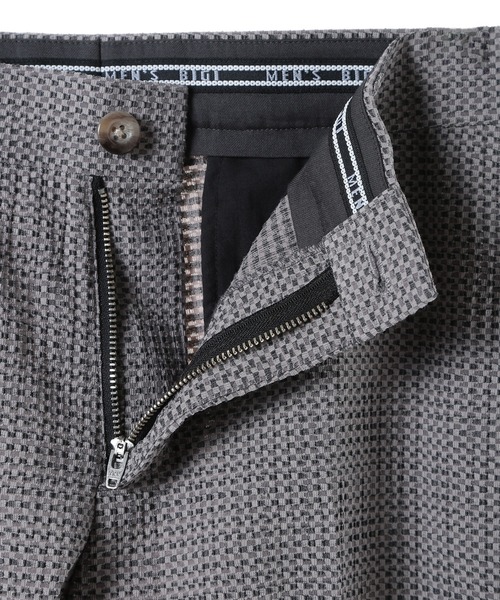 MEN'S BIGI（メンズビギ）の「【ACTIVE TAILOR/アクティブテイラー】3Dサッカープリントストレッチパンツ<EASY CARE>（スラックス・メンズ・ブルー/グレー/ネイビー・04/03/02/01）」の5枚目の写真