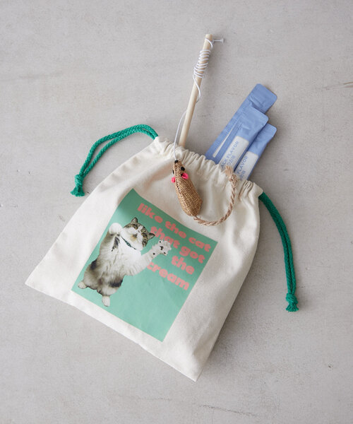 BIRTHDAY BAR（バースデイバー）の「Pechanko Cats　巾着（ポーチ・レディース・イエロー/グリーン/ブルー・0）」の2枚目の写真