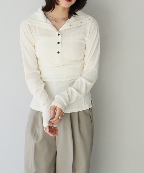 NOGLE（ノグル）の「【NOGLE/ノグル】ヘンリーネックトップス（Tシャツ/カットソー・レディース・グレー/グリーン/アイボリー/チャコール・FREE）」の8枚目の写真