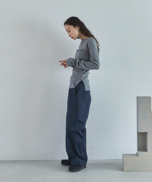 feepur（フェピュール）の「【ハンドウォッシャブル】ボートネックシンプルニット（ニット/セーター・レディース・ピンク/ブラック/アイボリー/杢グレー/ブラウン・MEDIUM）」の7枚目の写真