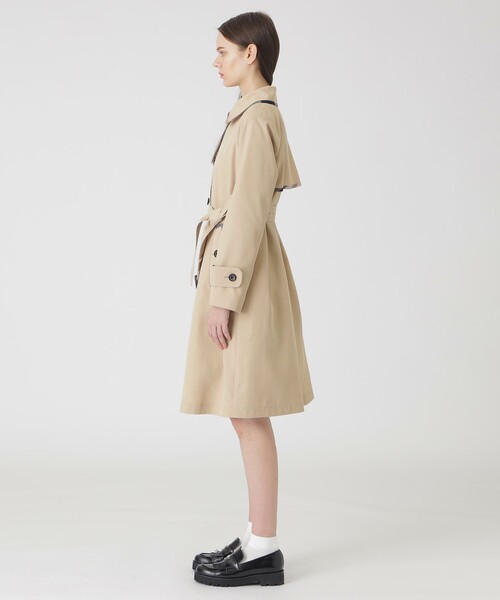 BLUE LABEL CRESTBRIDGE（ブルーレーベルクレストブリッジ）の「ハイツイストコットンライクツイルステンカラーコート（トレンチコート・レディース・ネイビー/ベージュ・38/40/36）」の10枚目の写真
