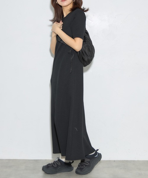 leimn(レイムン)の「カップ付きセミフレアワンピ(ワンピース・レディース・チャコール/ブラック・FREE)」の4枚目の写真