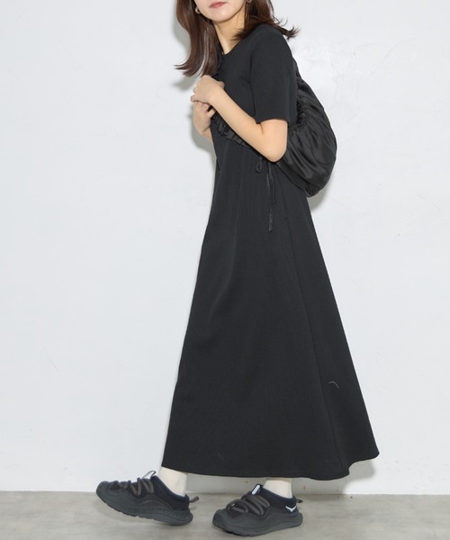 leimn(レイムン)の「カップ付きセミフレアワンピ(ワンピース・レディース・チャコール/ブラック・FREE)」の5枚目の写真