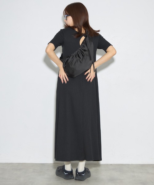 leimn(レイムン)の「カップ付きセミフレアワンピ(ワンピース・レディース・チャコール/ブラック・FREE)」の6枚目の写真