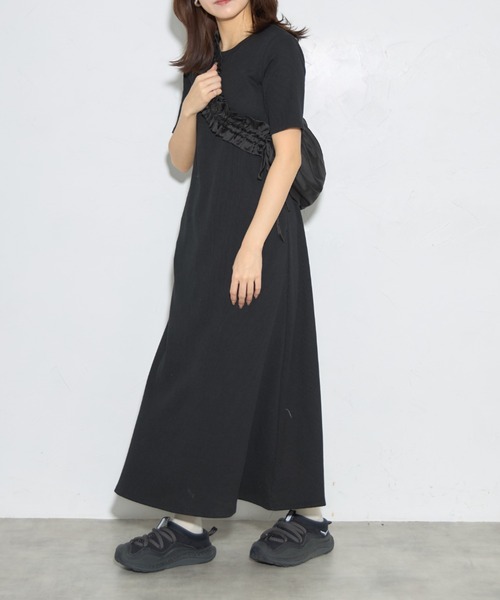 leimn(レイムン)の「カップ付きセミフレアワンピ(ワンピース・レディース・チャコール/ブラック・FREE)」の7枚目の写真