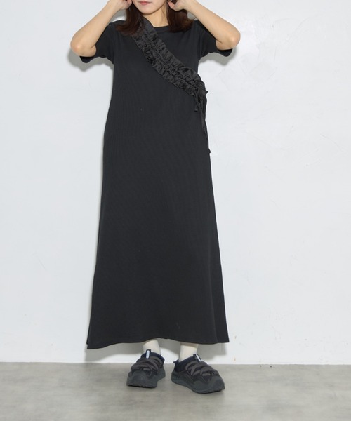 leimn(レイムン)の「カップ付きセミフレアワンピ(ワンピース・レディース・チャコール/ブラック・FREE)」の8枚目の写真