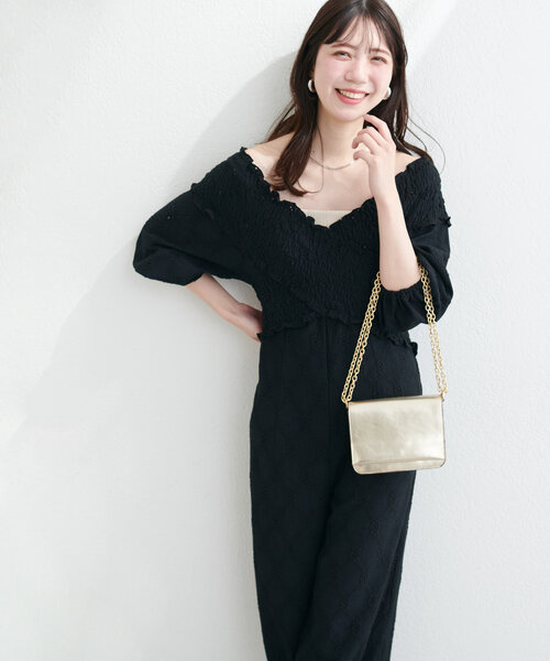 natural couture（ナチュラルクチュール）の「カットレースフロントクロスサロペ（その他パンツ・レディース・ブラック/ベージュ/ブルー/モカ・LARGE/MEDIUM）」の5枚目の写真