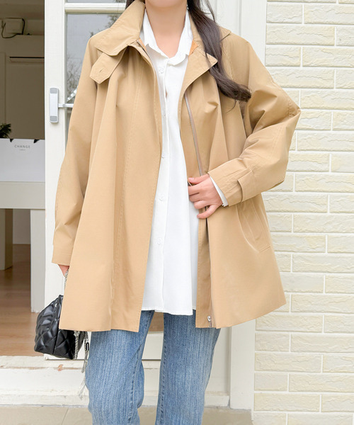 by LEGNA(バイレグナ)の「Aライン オーバーサイズブラウス ドロップショルダー(シャツ/ブラウス・レディース・ブラック/ブルー/グレー/ホワイト・FREE)」の9枚目の写真