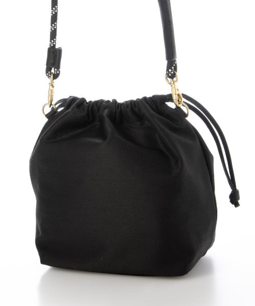 perche（ペルケ）の「ペルケ perche / COOL MAX 2wayバケットバッグ（ショルダーバッグ・レディース・ブラック/ベージュ・FREE）」の6枚目の写真