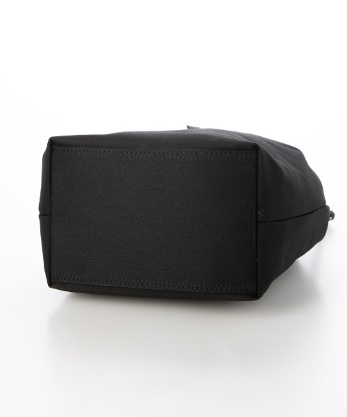 perche（ペルケ）の「ペルケ perche / COOL MAX 2wayバケットバッグ（ショルダーバッグ・レディース・ブラック/ベージュ・FREE）」の7枚目の写真