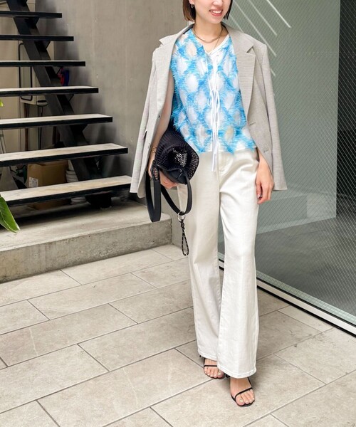 NOLLEY’S(ノーリーズ)の「《セットアップ対応》KIRYUバイヤスカットジャガードブラウス(シャツ/ブラウス・レディース・ブルー系その他・38)」の2枚目の写真