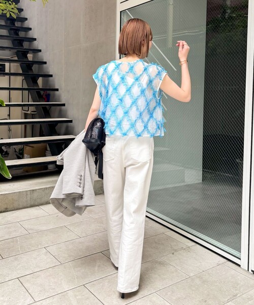 NOLLEY’S(ノーリーズ)の「《セットアップ対応》KIRYUバイヤスカットジャガードブラウス(シャツ/ブラウス・レディース・ブルー系その他・38)」の4枚目の写真