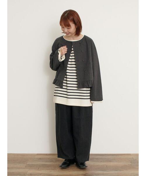 Samansa Mos2（サマンサ モスモス）の「綿麻裾フリルダブルボタンショートジャケット（ノーカラージャケット・レディース・キナリ/オフホワイト/チャコールグレー・F）」の8枚目の写真