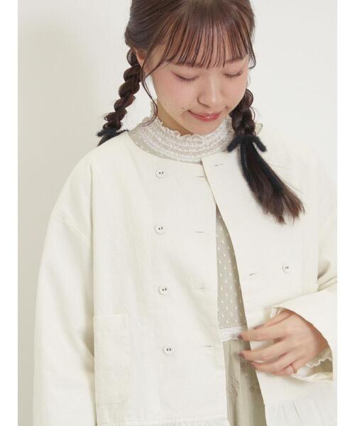 Samansa Mos2（サマンサ モスモス）の「綿麻裾フリルダブルボタンショートジャケット（ノーカラージャケット・レディース・キナリ/オフホワイト/チャコールグレー・F）」の12枚目の写真