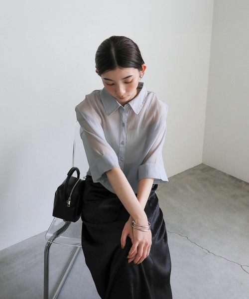 select MOCA(セレクトモカ)の「ヘムドロストショートシアーシャツ(シャツ/ブラウス・レディース・グレー/ブルー/オフホワイト/ブラック・FREE)」の22枚目の写真